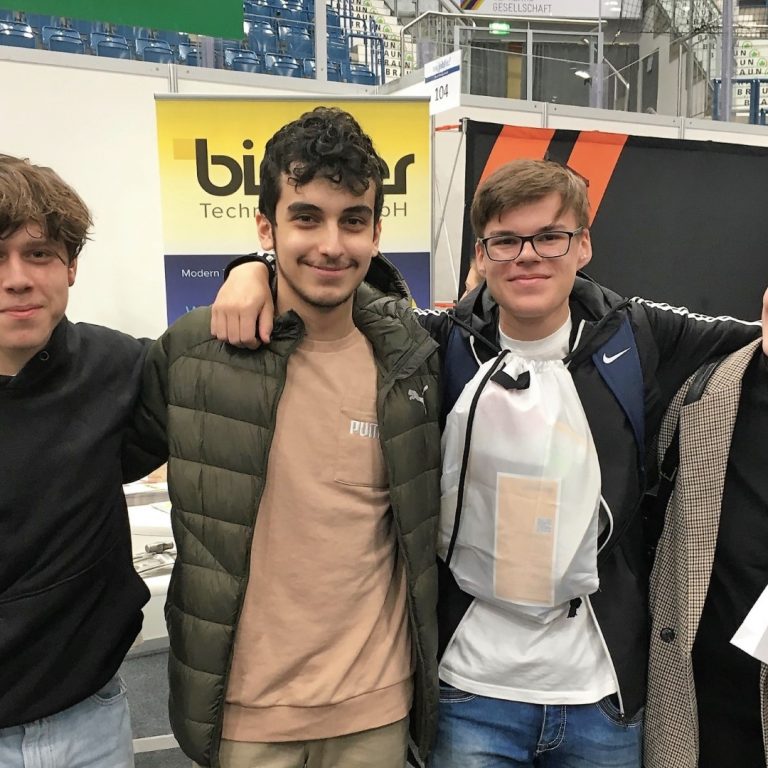 MicrosoftTeams-image (25) (Homepage 2) (Groß)