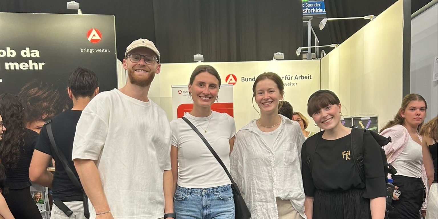 3de9c794-486e-4e5a-a425-9fe281b18778